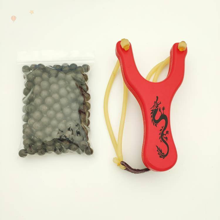 Red slingshot + 200 mudballs